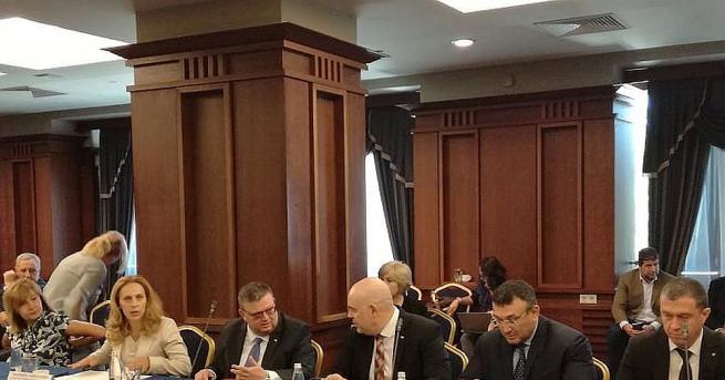 И бизнесът и изпълнителната власт се обединиха около това че