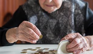 Ще се повишат ли старите пенсии