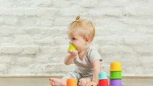 бебе играчки