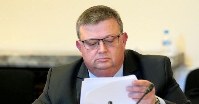 Иван Гешев не е кандидат за председател на Висшия адвокатски