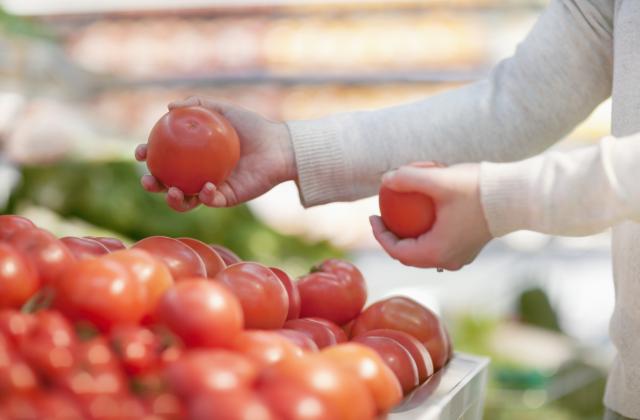 Българските плодове и зеленчуци ще изчезнат от пазара. Това предупреждават