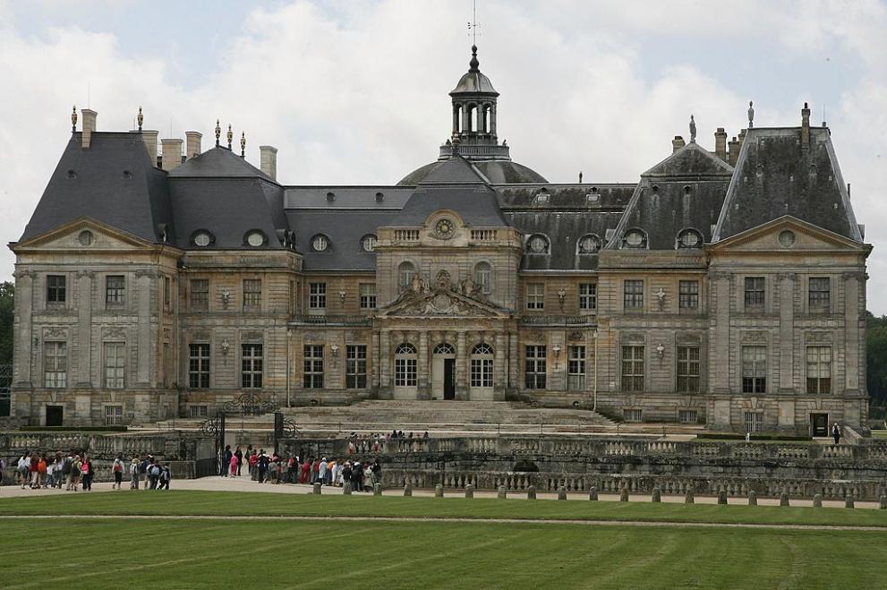 Дворецът Во льо Виконт се води най-големият частен недвижим имот във Франция
