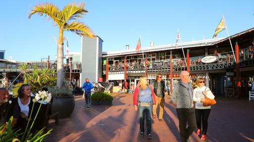  Как най-бедният квартал в Йоханесбург се трансформира в „ град на светлината “ 