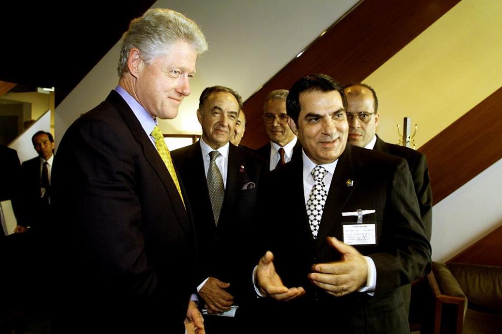 Бен Али и бившия американски президент Бил Клинтън през 2000 г.