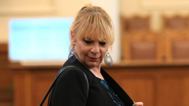 Нона Йотова пазарува заедно с ...Ангела Меркел (СНИМКИ)