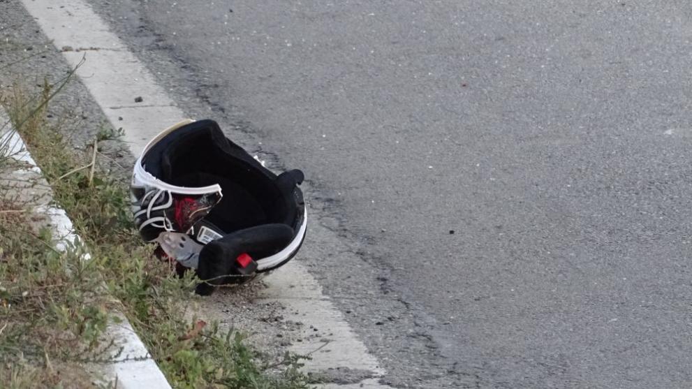 Снимка: Моторист катастрофира заради изкочило на пътя куче