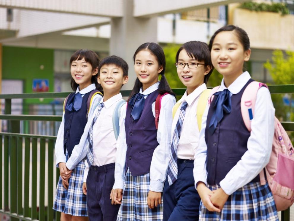 Училищните униформи в Япония са известни в целия свят благодарение на аниме карикатурите и манга комиксите