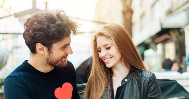 Искрата която припламва между двама души може да е съвсем