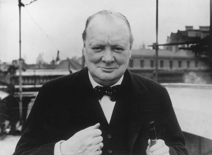 <p>Чърчил е бил слаб ученик по всички предмети, освен история и английски.</p>

<p>&nbsp;</p>