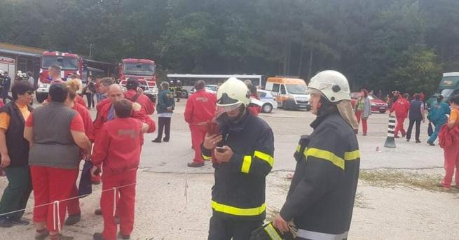Пожар избухна във военния завод Дунарит в момента евакуират работниците