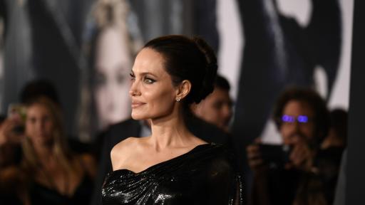  Анджелина Джоли 