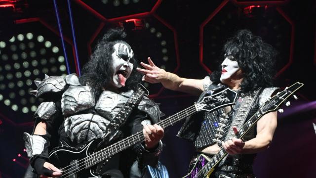 „Кис” изпраща прощална целувка на Хелфест