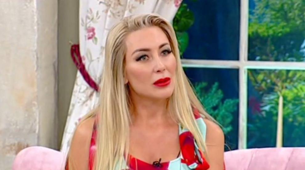 Антония Петрова роди момиченце