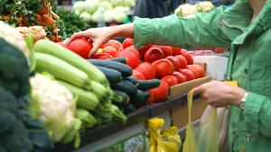 Цените на плодовете и зеленчуците на Женския пазар в столицата
