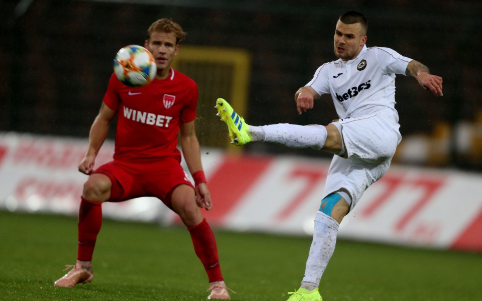 Царско село приема Славия в първия мач от 25-ия кръг