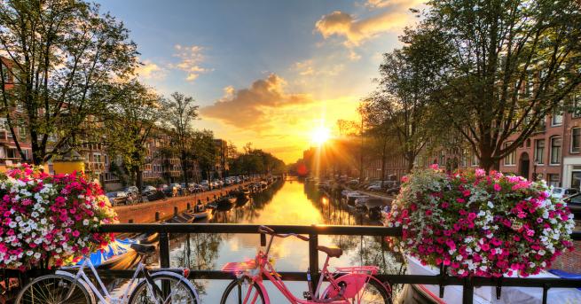 Свят Холандия официално престана да съществува Властите в Амстердам искат