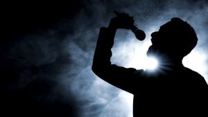 концерт певец микрофон сцена