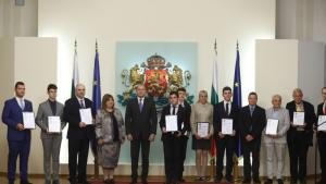 Джон Атанасов награда