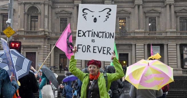 Полицията в австралийския щат Виктория арестува днес 59 участници в