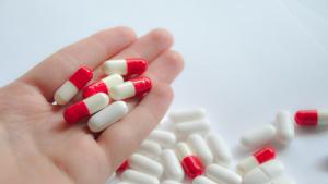 Не купувайте онлайн лекарства и препарати срещу COVID 19 Това заяви