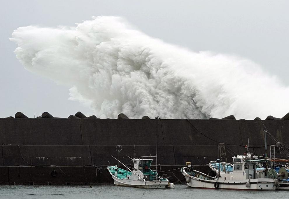  Япония ураган 