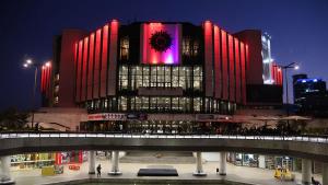 НДК червено осветена донорство