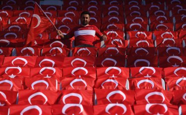 Европейската футболна асоциация УЕФА ще започне разследване срещу националния отбор