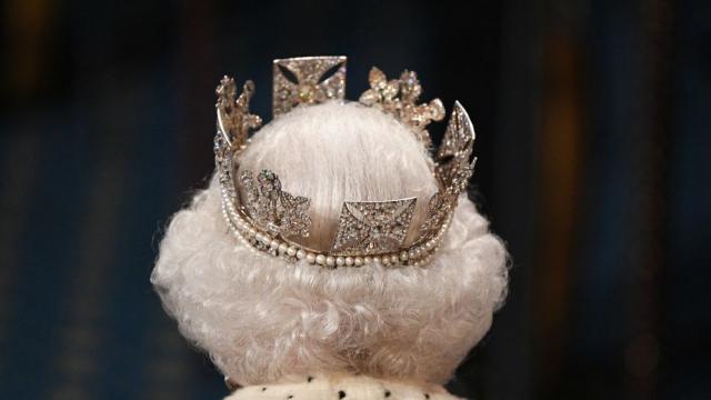 10 правила от кралския протокол, на които ще се смаете