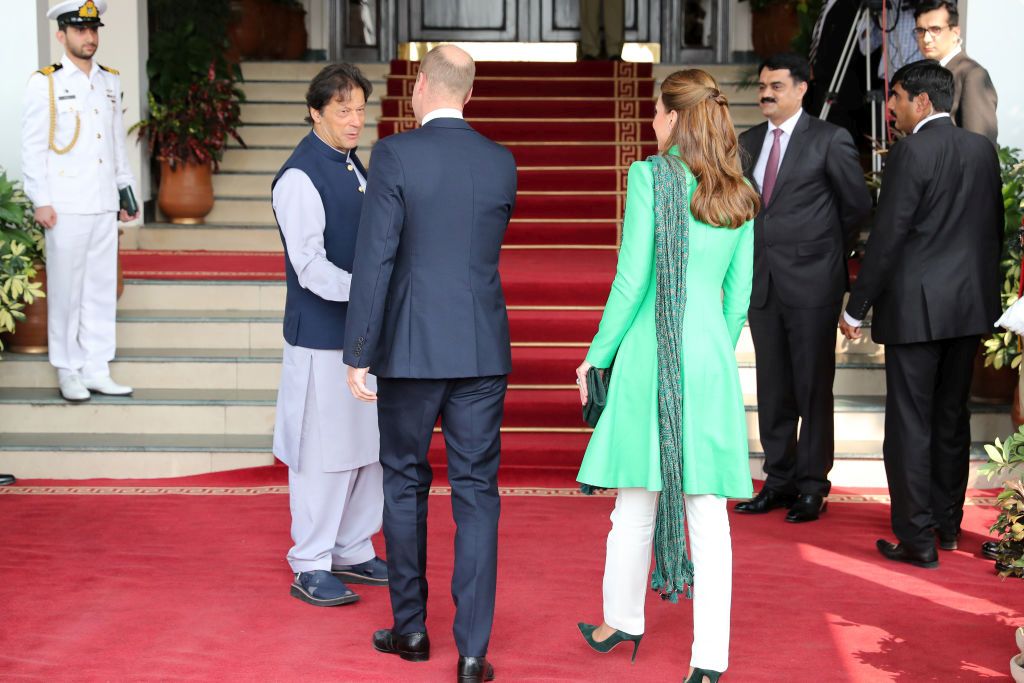Уилям и Кейт се срещнаха с пакистанския премиер Имран Хан