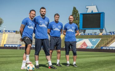 Треньорският щаб и футболистите на Левски подкрепиха кампанията Заедно срещу