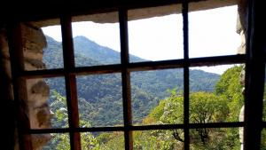 храм прозорец