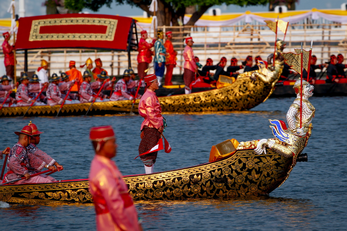 <p>Кралското шествие ще се проведе на 12 декември 2019 г., в което ще се включат 52 баржи и 2200 моряци и ще отбележи коронясването на краля на Тайланд Рама X.</p>