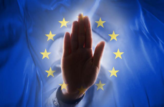 Таван от 10 000 евро за плащания на ръка в