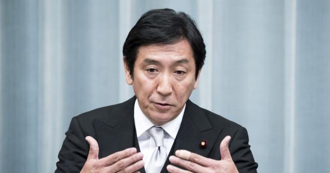 Японският министър на икономиката, търговията и промишлеността Ишу Сугавара подаде