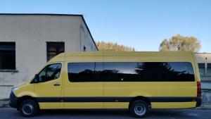 училищен автобус