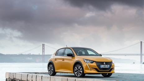 Peugeot 208 галерия