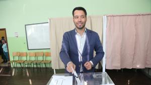 Борис Бонев гласува