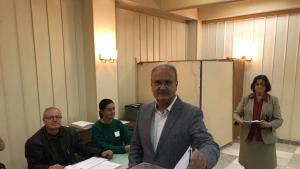 Иван Върляков гласува