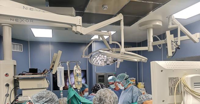 Специалисти от Военномедицинската академия ВМА извършиха поредна чернодробна трансплантация съобщават