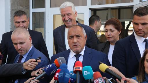  <p><strong>Президентът и министър председателят в изострен спор </strong>за избора на Гешев</p> 