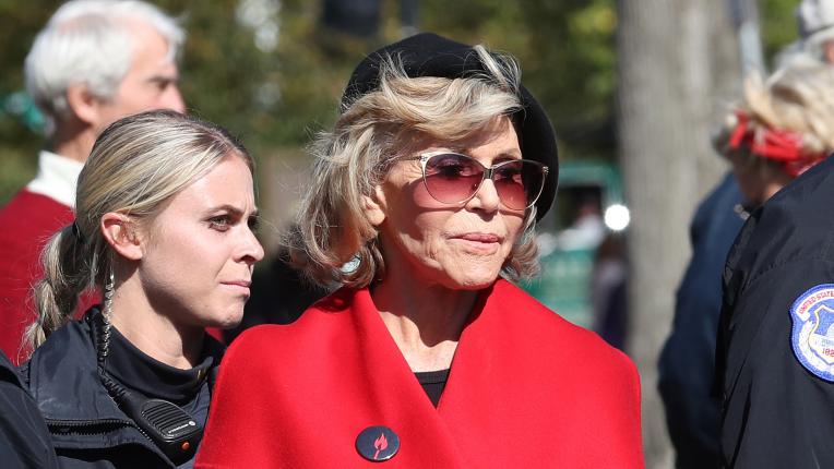 Протест и арест за Джейн Фонда във Вашингтон Протест и арест за Джейн Фонда във Вашингтон