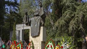 паметник Аязмо