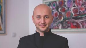 Санджар Сапаев гостува като солист на Симфониета