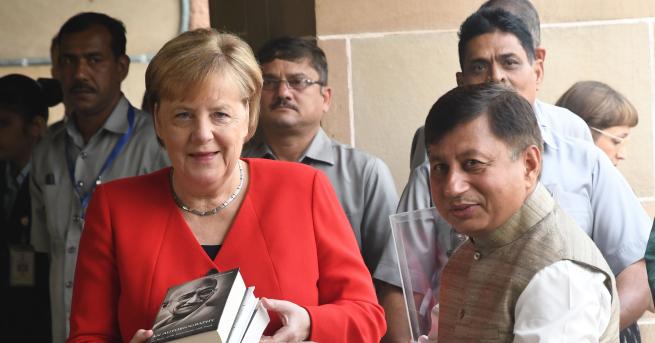 Германският канцлер Ангела Меркел получи токсично посрещане в Индия в