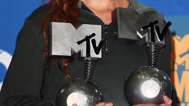 Комедийна звезда ще води филмовите и телевизионни награди на MTV
