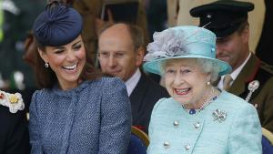 Херцогинята на Уелс е подарила чътни на кралица Елизабет II