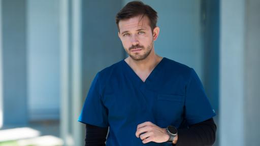  Дилеми от предишното преследват доктор Василев в „ Откраднат живот “ 