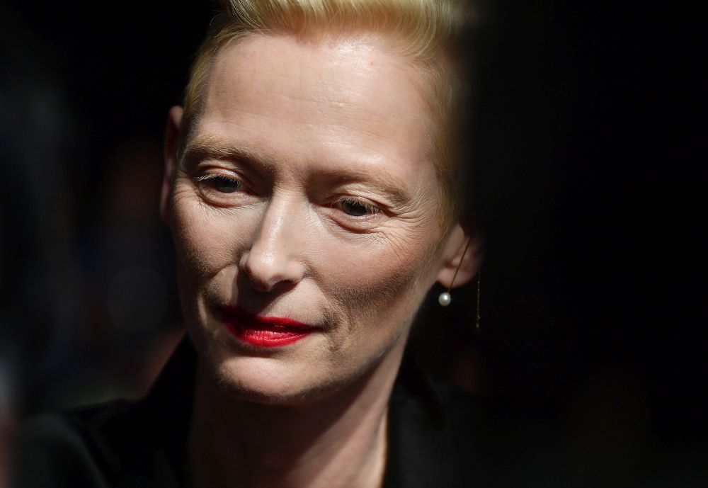 Студената красота на Тилда Суинтън