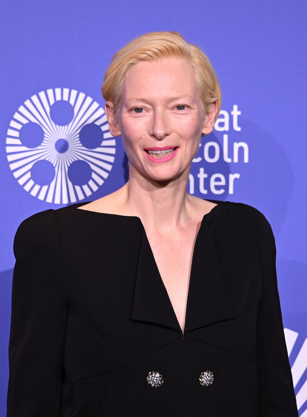 Студената красота на Тилда Суинтън