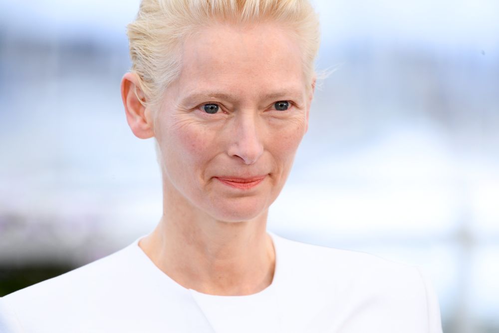 Студената красота на Тилда Суинтън